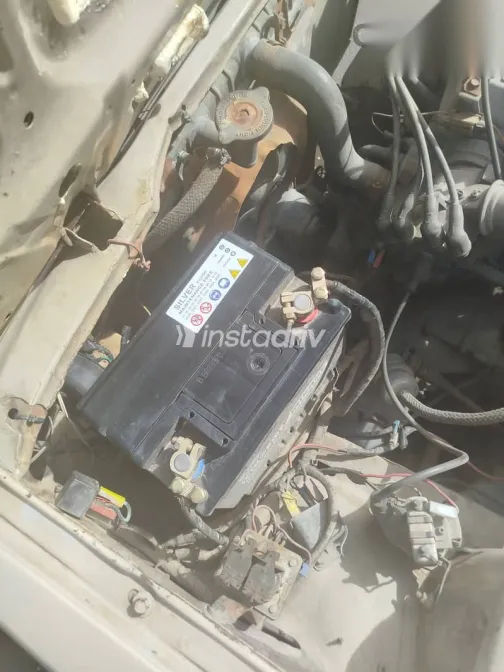 مازدا 323 1982 بيج مستعملة للبيع - 8