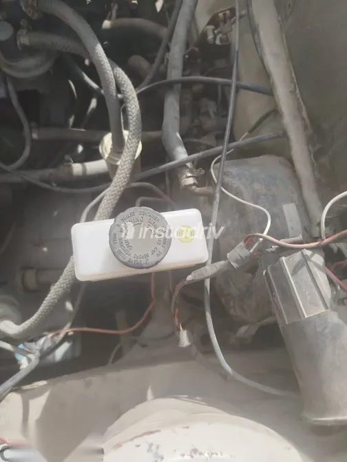 مازدا 323 1982 بيج مستعملة للبيع - 9