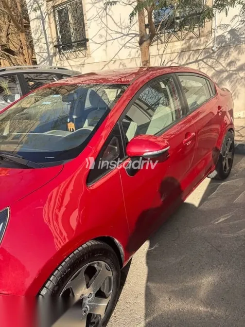 كيا ريو 2013 أحمر مستعملة للبيع - 5