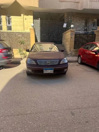 نيسان صنى 2011 نبيتي مستعملة للبيع