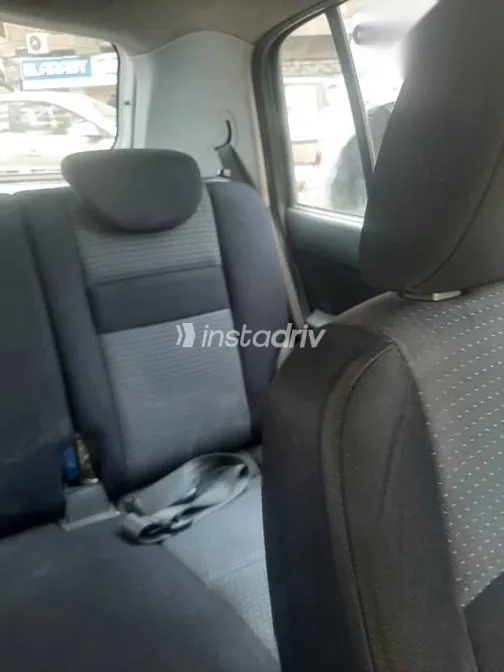 هيونداي جيتز 2008 فضي مستعملة للبيع - 5