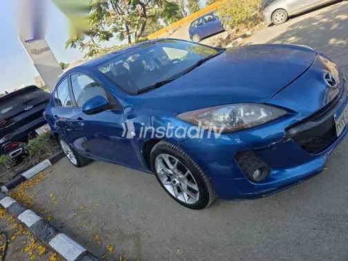 مازدا 3 2013 أزرق غامق مستعملة للبيع - 3