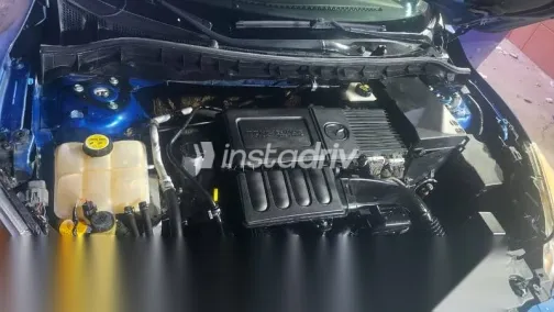 مازدا 3 2013 أزرق غامق مستعملة للبيع - 5