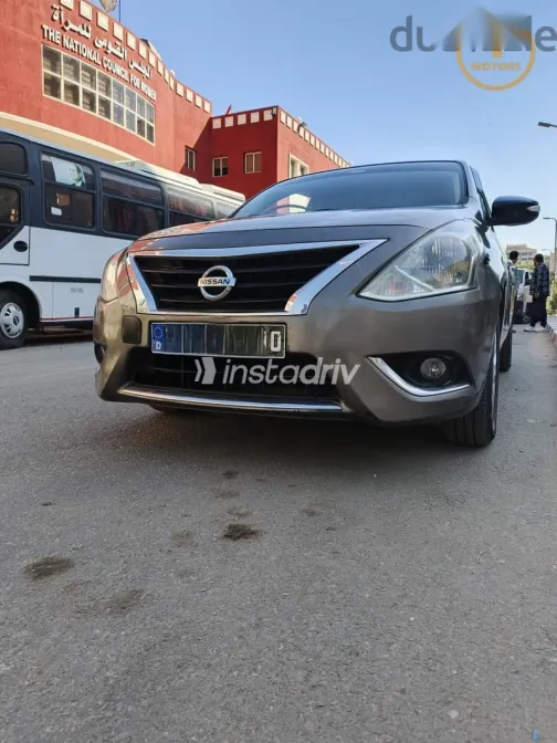 Nissan Sunny 2021 Silver Used for Sale - 3