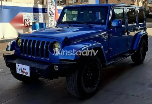 جيب رانجلر 2011 أزرق غامق مستعملة للبيع - 2