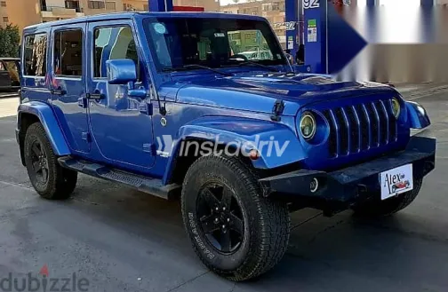 جيب رانجلر 2011 أزرق غامق مستعملة للبيع - 3