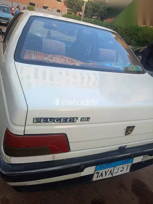 بيجو 405 2000 أبيض مستعملة للبيع - 2