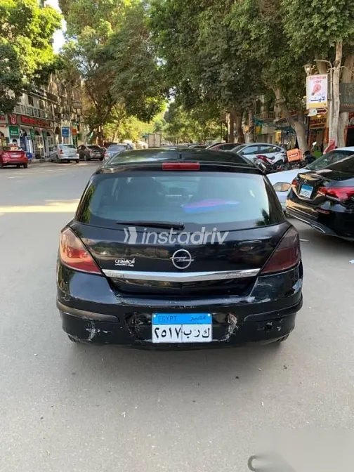 اوبل أسترا 2008 أسود مستعملة للبيع - 2