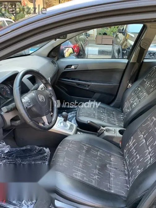 اوبل أسترا 2008 أسود مستعملة للبيع - 8