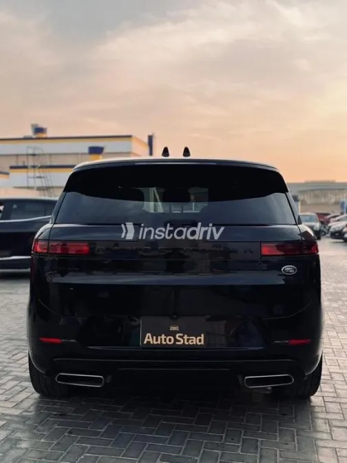 لاند روفر رنج روفر سبورت 2023 أسود مستعملة للبيع - 3
