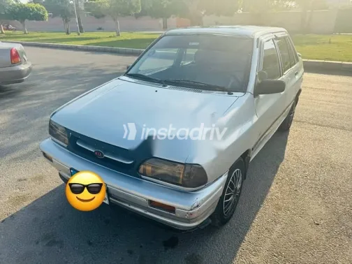 كيا برايد 2002 رمادي مستعملة للبيع - 1