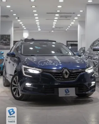 رينو ميجان 2022 أزرق غامق مستعملة للبيع