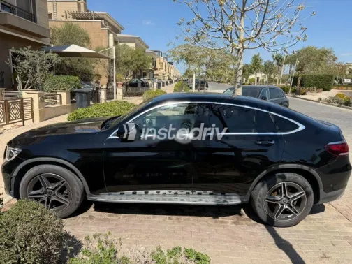 مرسيدس GLC 300 2021 أسود مستعملة للبيع - 5