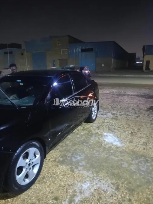 كيا سيراتو 2011 أسود مستعملة للبيع - 3