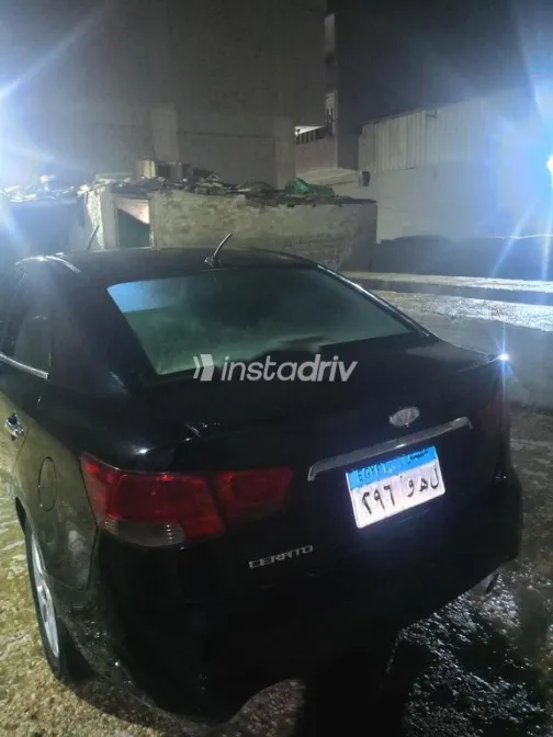 كيا سيراتو 2011 أسود مستعملة للبيع - 4