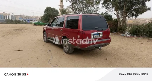 لينكولن نافيجاتور 1999 أحمر غامق مستعملة للبيع - 5