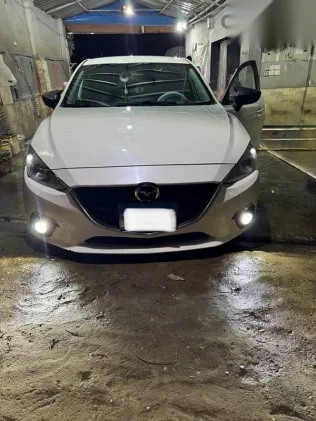 Mazda 3 2016 White Used for Sale