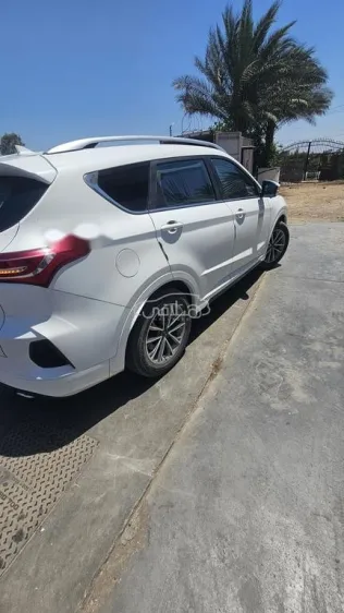 جيتور X70 2022 أبيض مستعملة للبيع