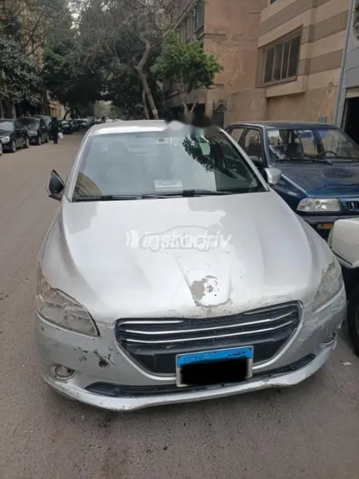 بيجو 301 2016 فضي مستعملة للبيع - 3