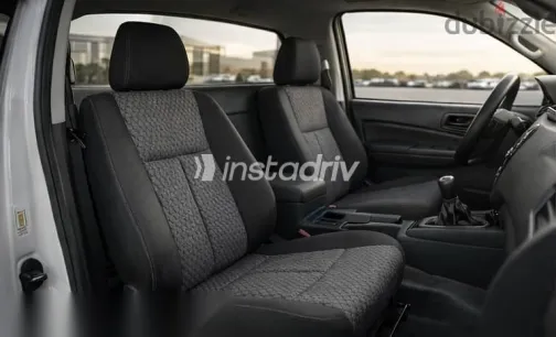 Nissan Navara 2026 White New for Sale - 8