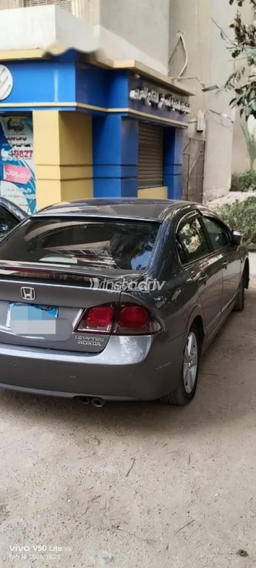 هوندا سيفك 2009 رمادي غامق مستعملة للبيع - 5