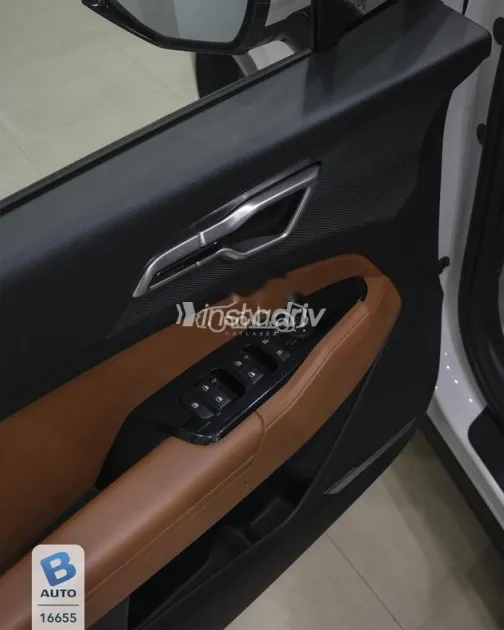 Kia Sportage 2023 White Used for Sale - 4