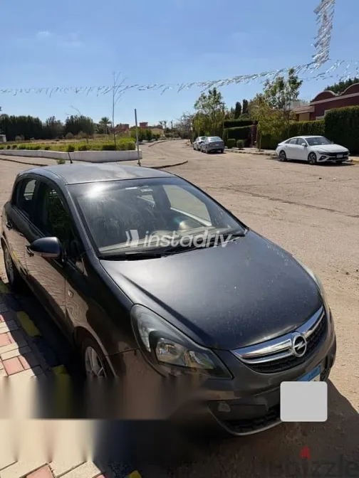 اوبل كورسا 2012 فضي مستعملة للبيع - 3