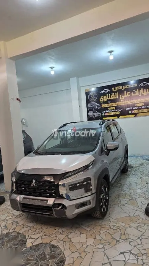 ميتسوبيشي اكسباندر 2026 فضي جديدة للبيع - 8