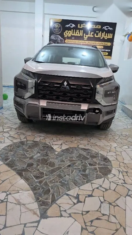 ميتسوبيشي اكسباندر 2026 فضي جديدة للبيع - 9