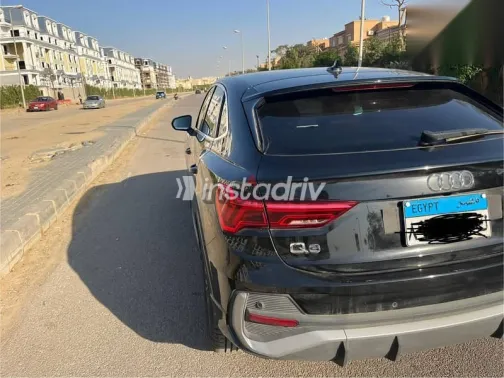 Audi Q3 2024 Black Used for Sale - 4