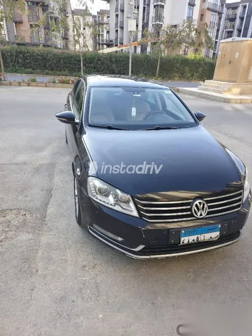 فولكس فاغن باسات 2012 أسود مستعملة للبيع - 4