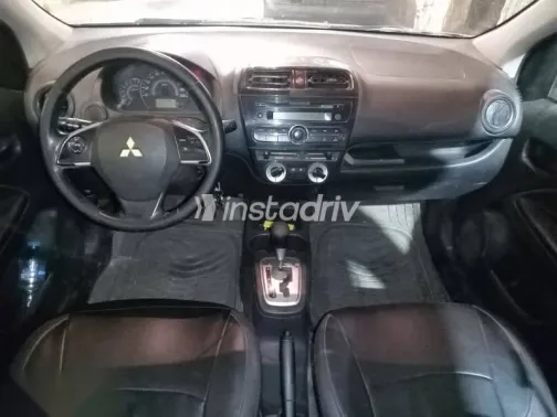 ميتسوبيشي اتراج 2015 فضي مستعملة للبيع - 8