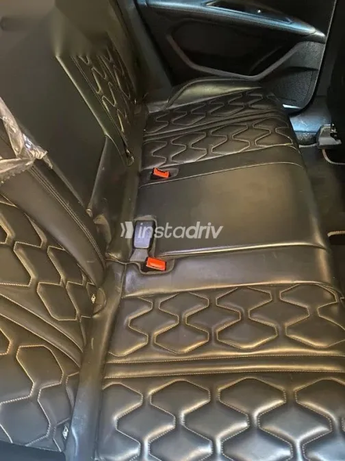 بيجو 3008 2020 أحمر مستعملة للبيع - 1