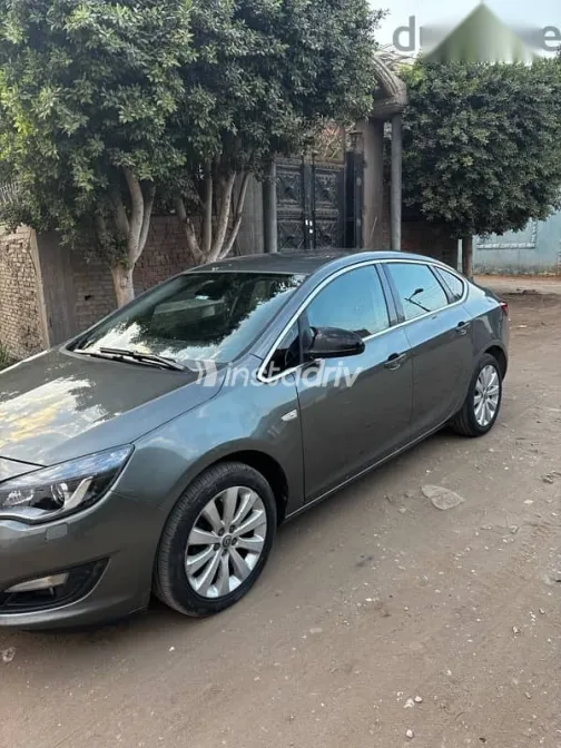 Opel Astra 2017 Silver Used for Sale - 1