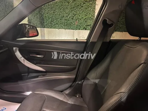 بي ام دبليو 318 2018 أسود مستعملة للبيع - 8