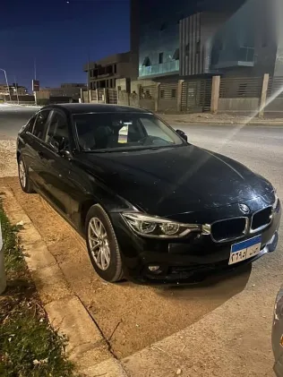 بي ام دبليو 318 2018 أسود مستعملة للبيع