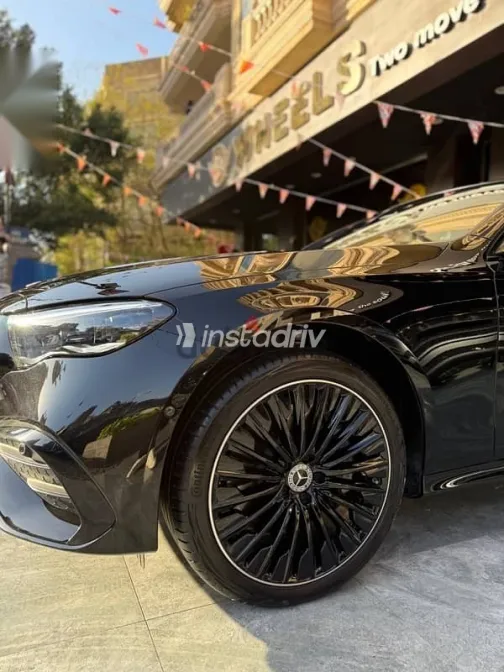 Mercedes E 200 2026 Black Used for Sale - 10