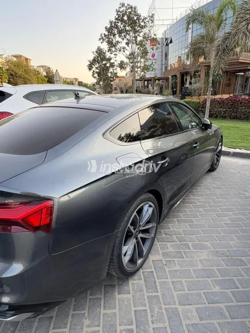 اودي A5 2023 أبيض مستعملة للبيع - 1