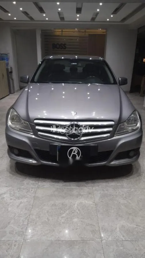 Mercedes C 180 2013 Gray Used for Sale - 1