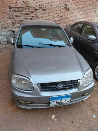 هيونداي فيرنا 2015 رمادي مستعملة للبيع