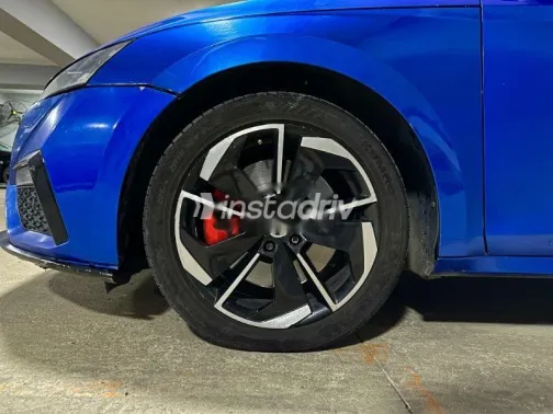 سكودا اوكتافيا 2021 أزرق غامق مستعملة للبيع - 4