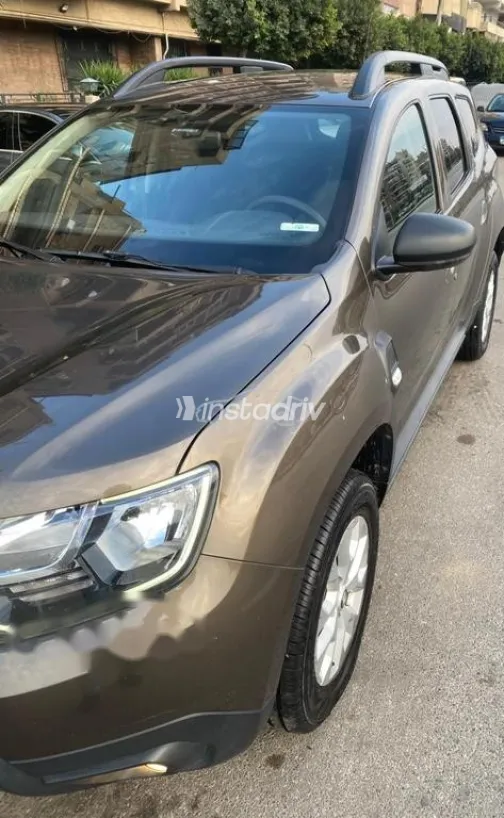 Renault Duster 2022 Brown Used for Sale - 3