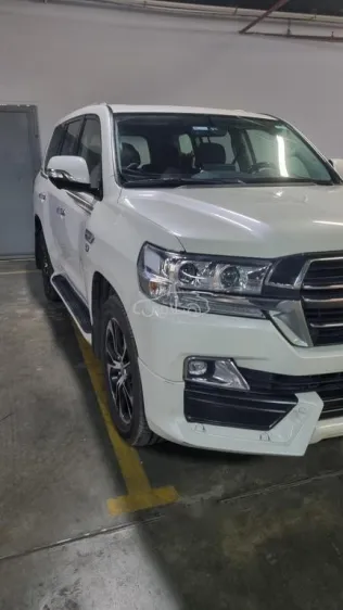 Toyota Land Cruiser 2021 White Used for Sale