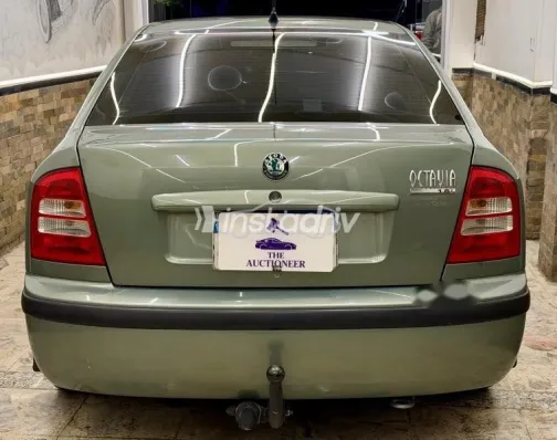 سكودا اوكتافيا 2002 أخضر مستعملة للبيع - 2