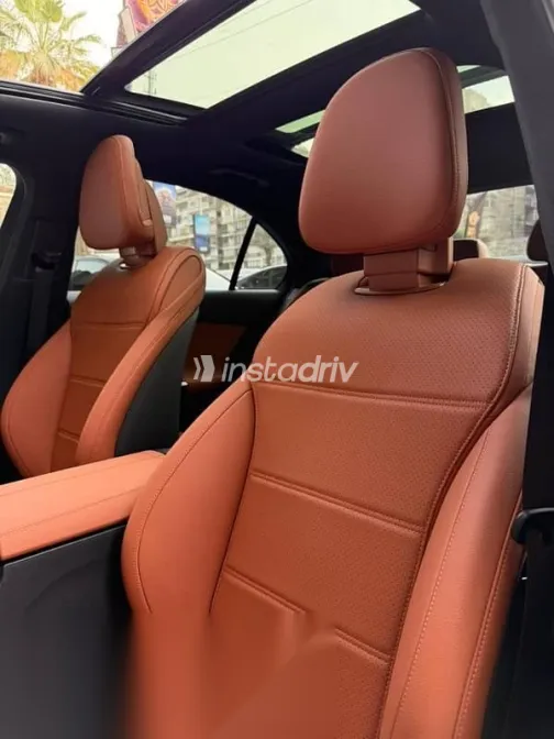 مرسيدس C 180 2026 أسود جديدة للبيع - 4