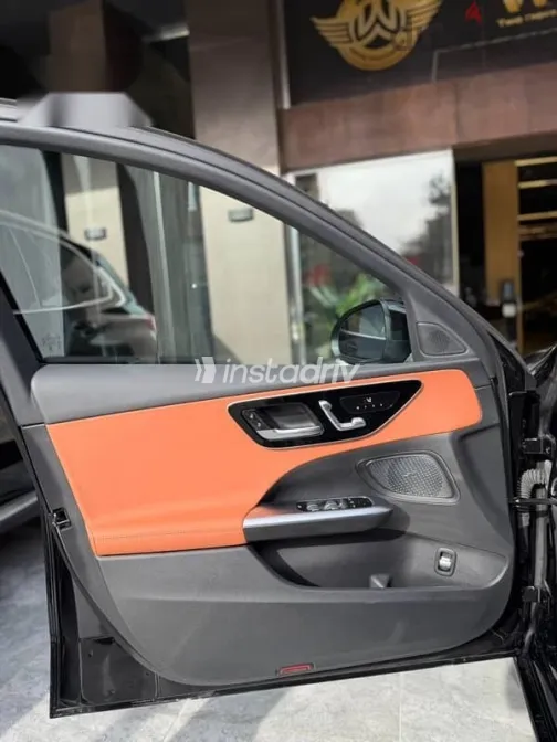 مرسيدس C 180 2026 أسود جديدة للبيع - 5