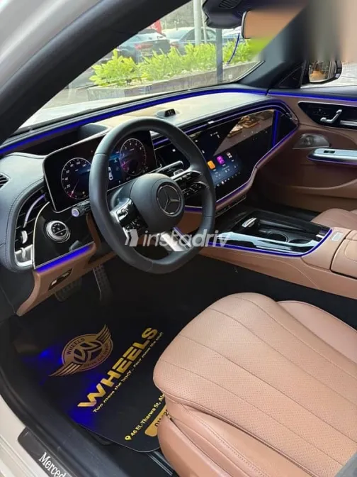 مرسيدس E 200 2025 أبيض جديدة للبيع - 3