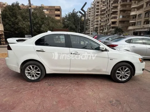 Mitsubishi Lancer 2015 White Used for Sale - 4