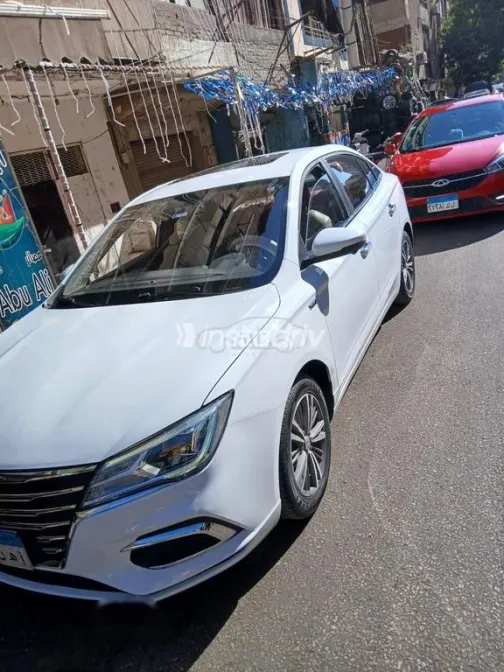 ام جى 5 2021 أبيض مستعملة للبيع - 2