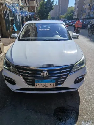 ام جى 5 2021 أبيض مستعملة للبيع